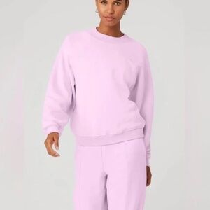 Alo Yoga Renown Heavy Weight Free Time Crew Neck Pullover Sugarplum Pink Small
